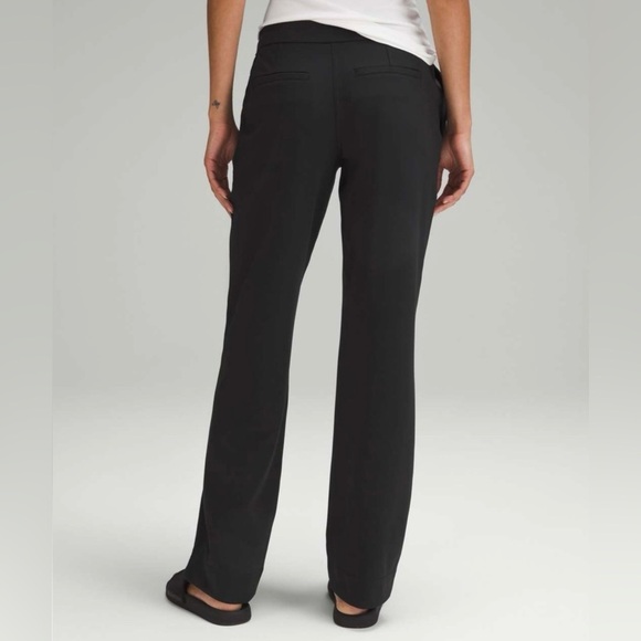 Lululemon sz S Luxtreme Mid-Rise Straight-Leg Trouser
Black Pant like new cond - Picture 2 of 14